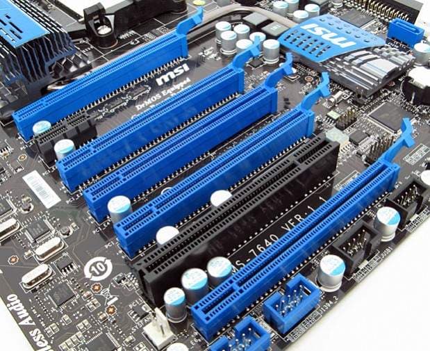 komponen Motherboard