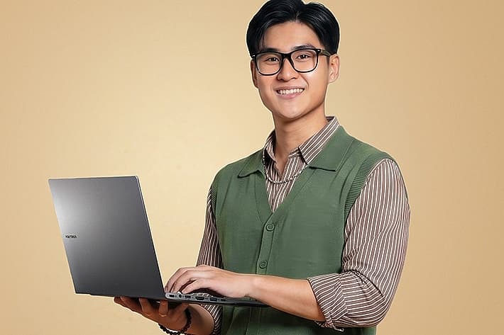 10 Laptop RAM 8 GB Di Bawah 10 Juta