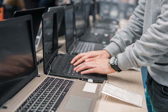 Tips Membeli Laptop Bekas
