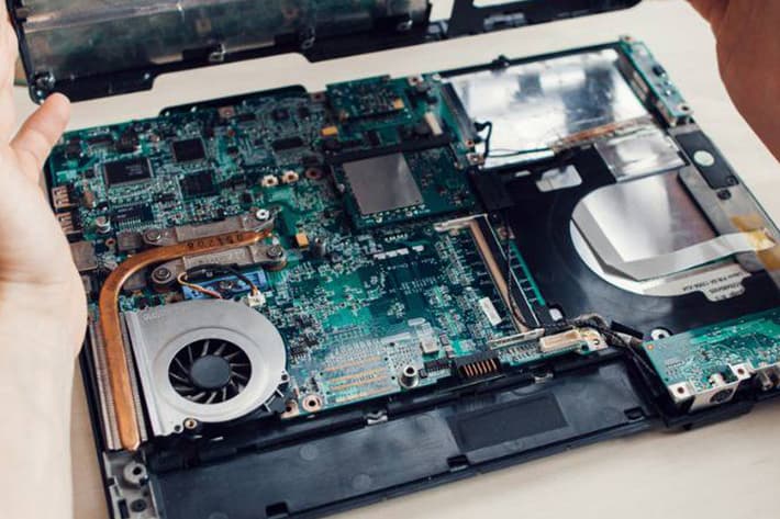Tips Membeli Laptop Bekas