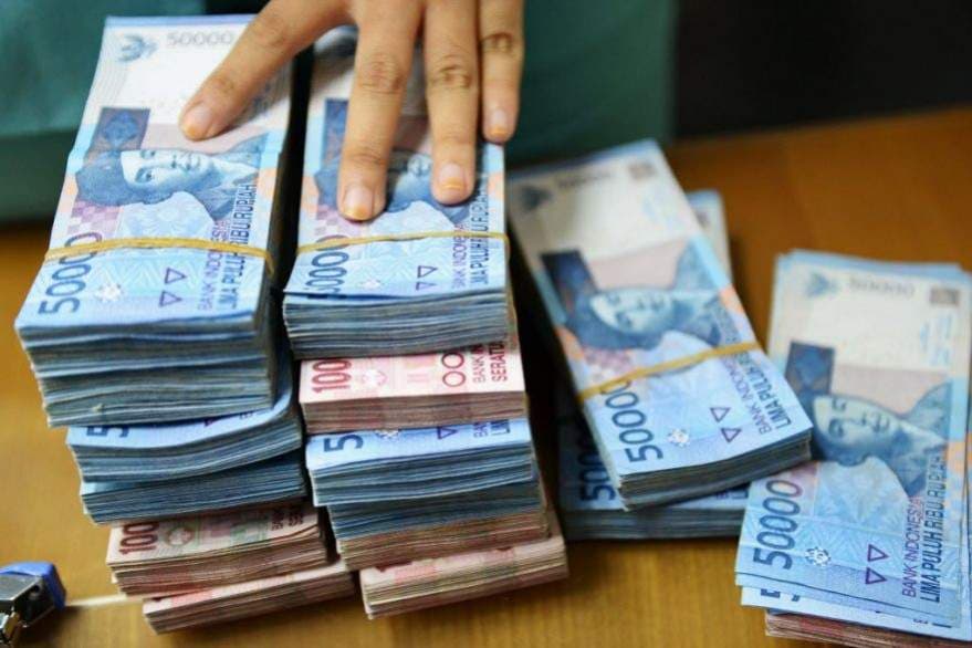 uang kredit multiguna