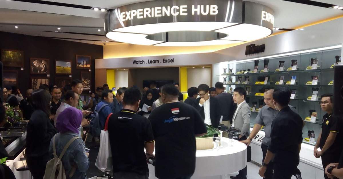 nikon hub