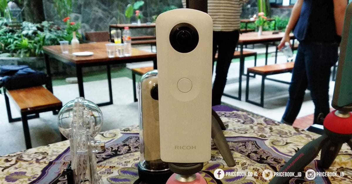 Ricoh Theta V