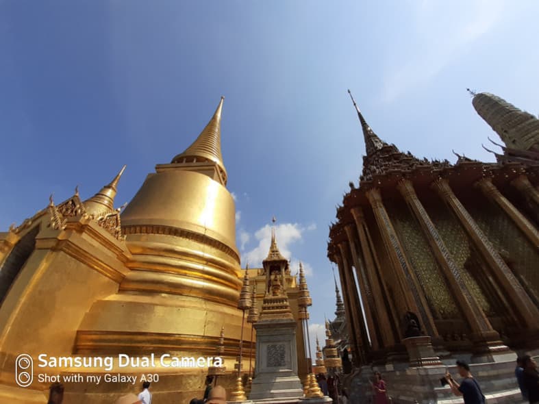 Hasil foto samsung galaxy a30