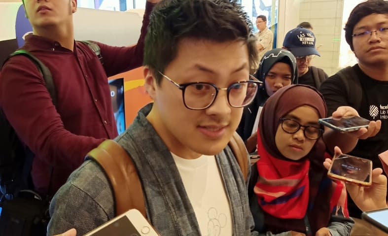 pembeli oppo reno