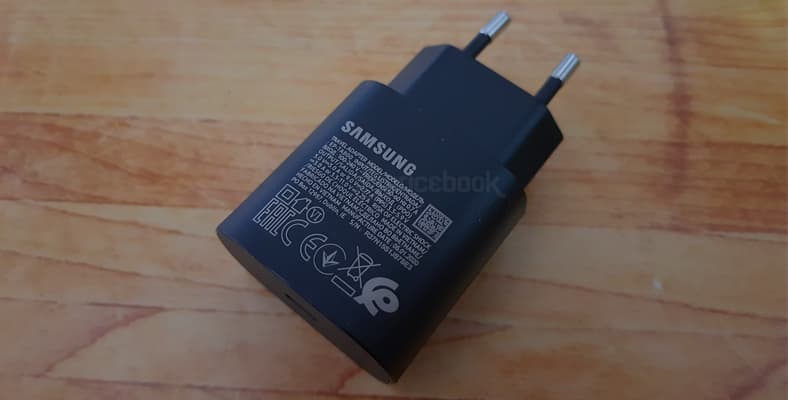Unboxing Samsung Galaxy S20 Ultra
