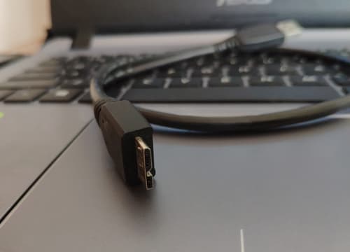 Mencoba Port USB Lain