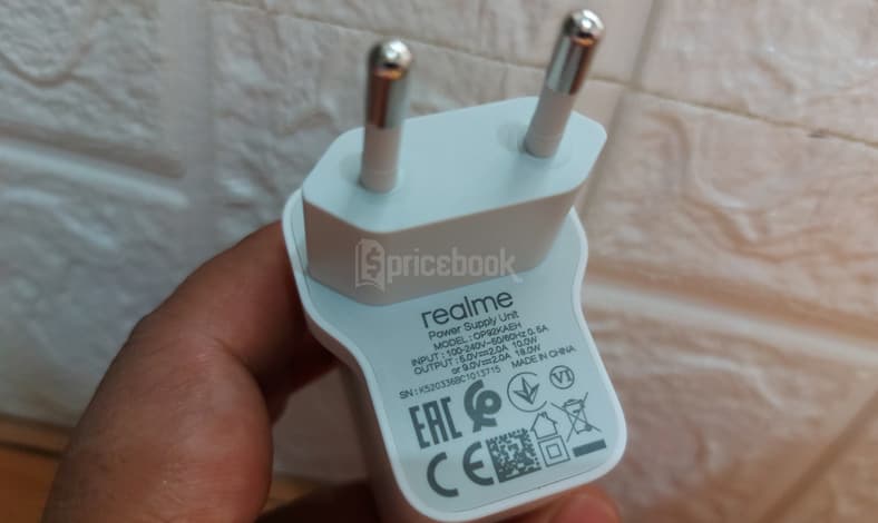Review realme C17
