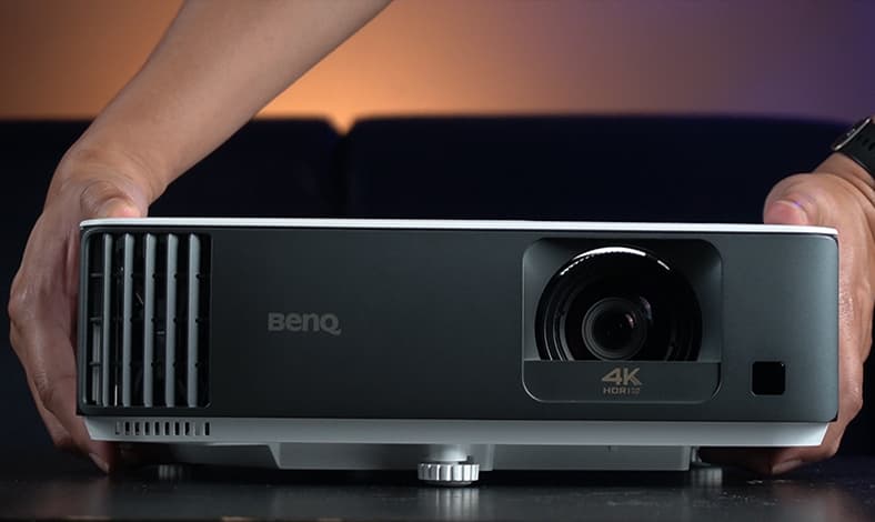 Proyektor Gaming 4K BenQ TK700STi