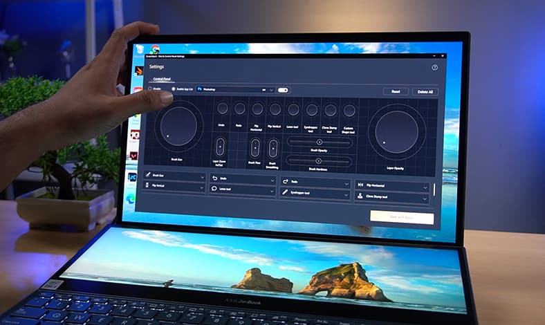 ASUS ZenBook Pro Duo 15 OLED (UX582)