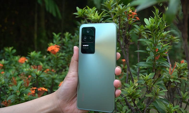 Poco F4