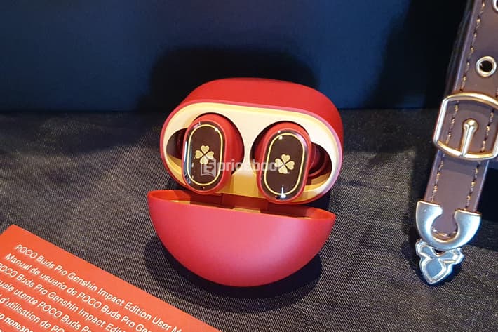 harga poco buds pro genshin impact edition