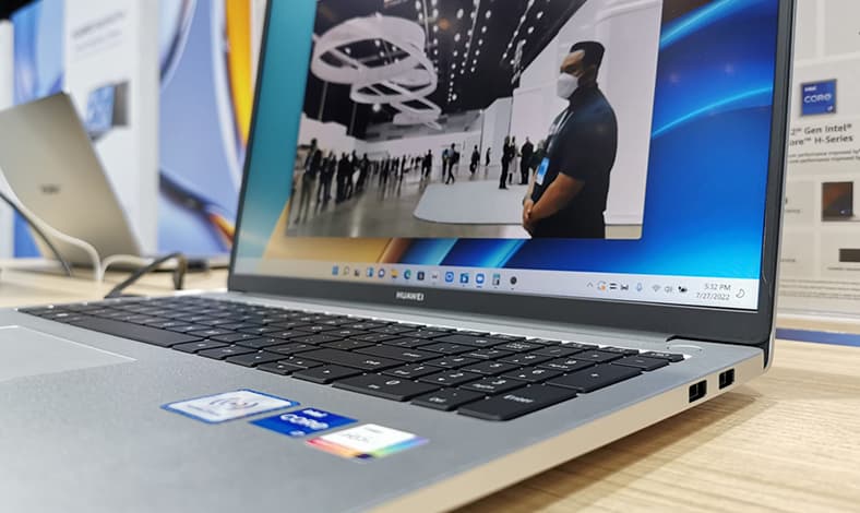 Huawei MateBook D16