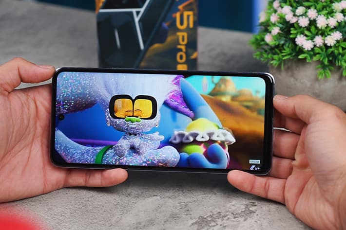 kelebihan Tecno Pova 5 pro