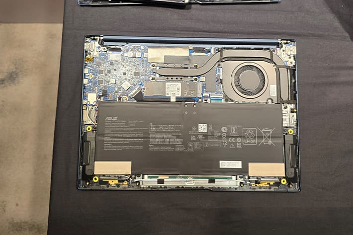 Zenbook 14 OLED (UX3405)
