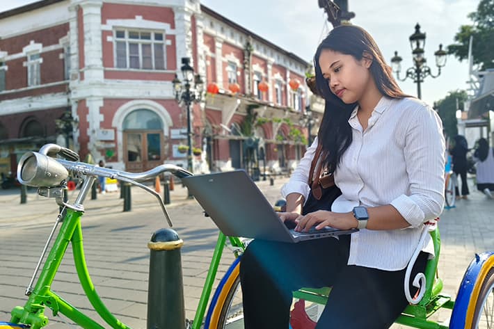 Acer Swift X 14 AI Mudik Produktif