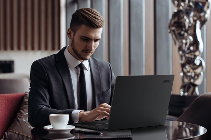 Laptop Acer TravelMate Terbaru 2024 Disempurnakan AI dan Durabilitas Tinggi-0