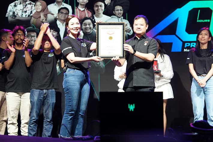 Acer Predator Helios 18 Catat Rekor MURI Live Streaming Non-Stop 40 Jam-0