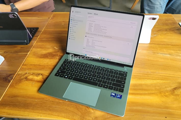 laptop huawei terbaik