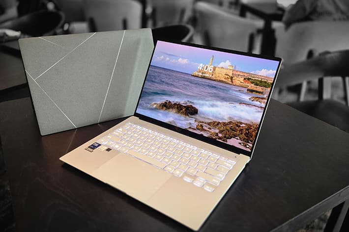 ASUS Zenbook S 14 OLED (UX5406)