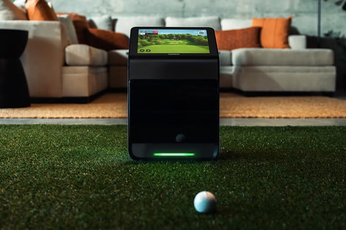 Garmin Indonesia Luncurkan Simulator Golf Portabel Approach R50 ke Indonesia