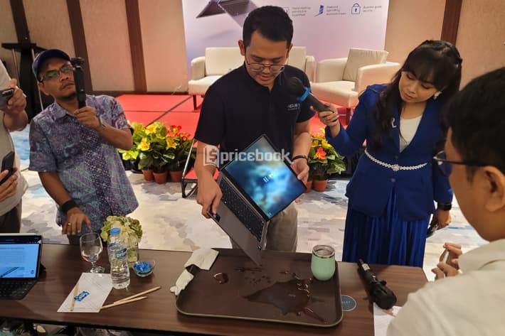 harga asus expertbook p1
