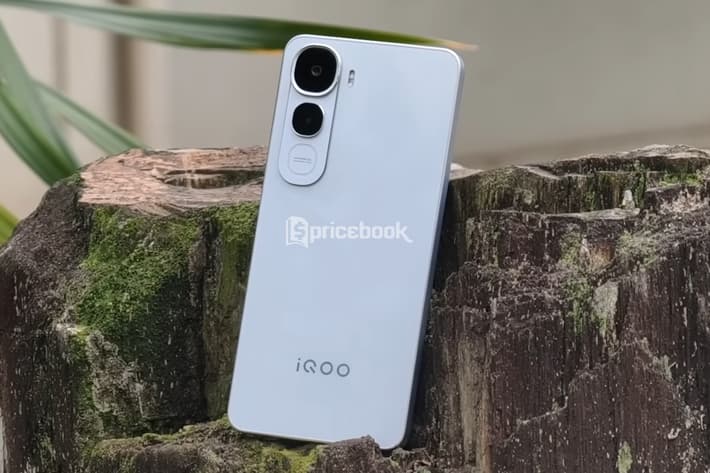 hp iqoo terbaru