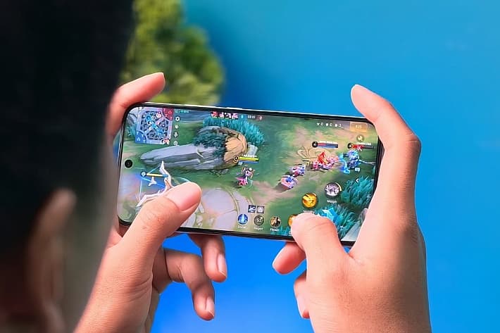 realme 15T 5G, hp mirip iphone