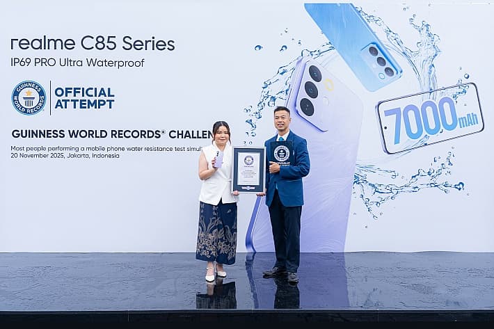 realme C85 Pecahkan Rekor Dunia GUINNESS Berkat IP69 Pro