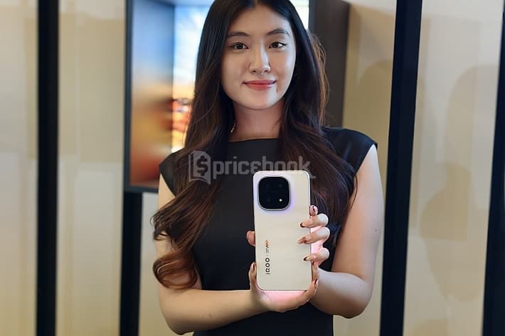 hp iqoo terbaru