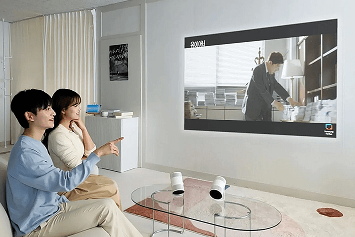 The Freestyle+ berbasis AI dan TV Micro RGB 130 inci,