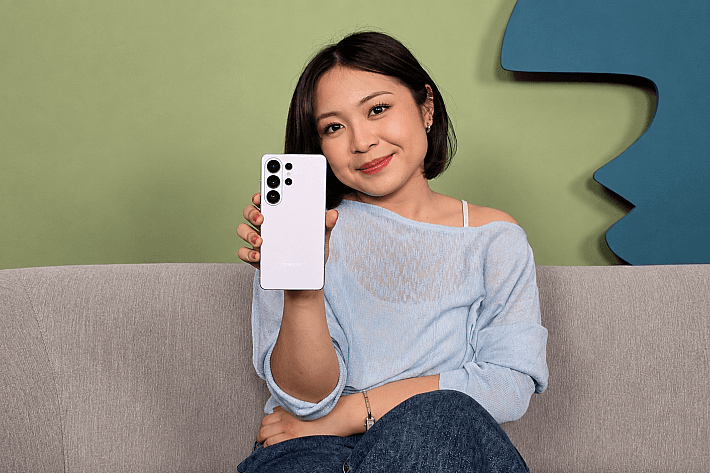 Cara Bernadya Andalkan Galaxy S26 Ultra
